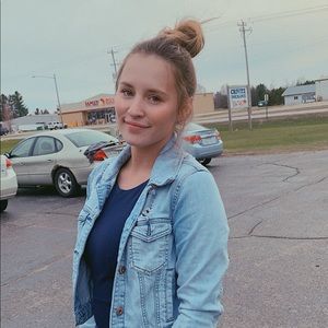 Meet your Posher, Taylor